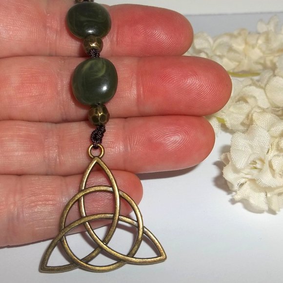 wvluckygirl Accessories - New Bookmark Triquetra Celtic Knot Bronze Green Unisex Gift Idea Bookmarker 8149